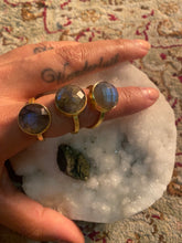 Load image into Gallery viewer, Labradorite ring